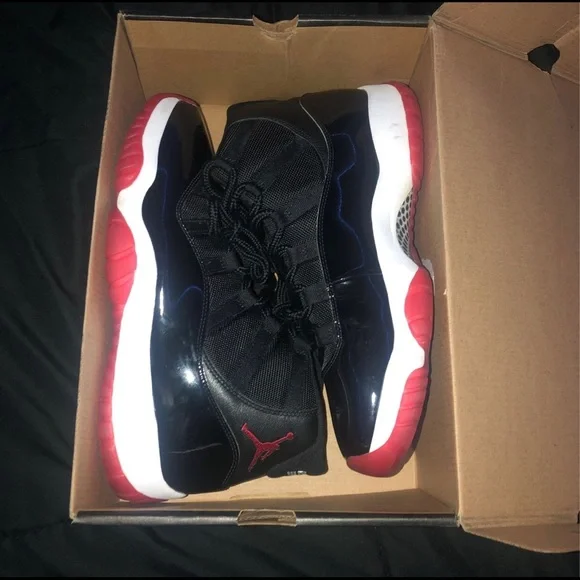 jordan 11s bred - Picture 1 of 3